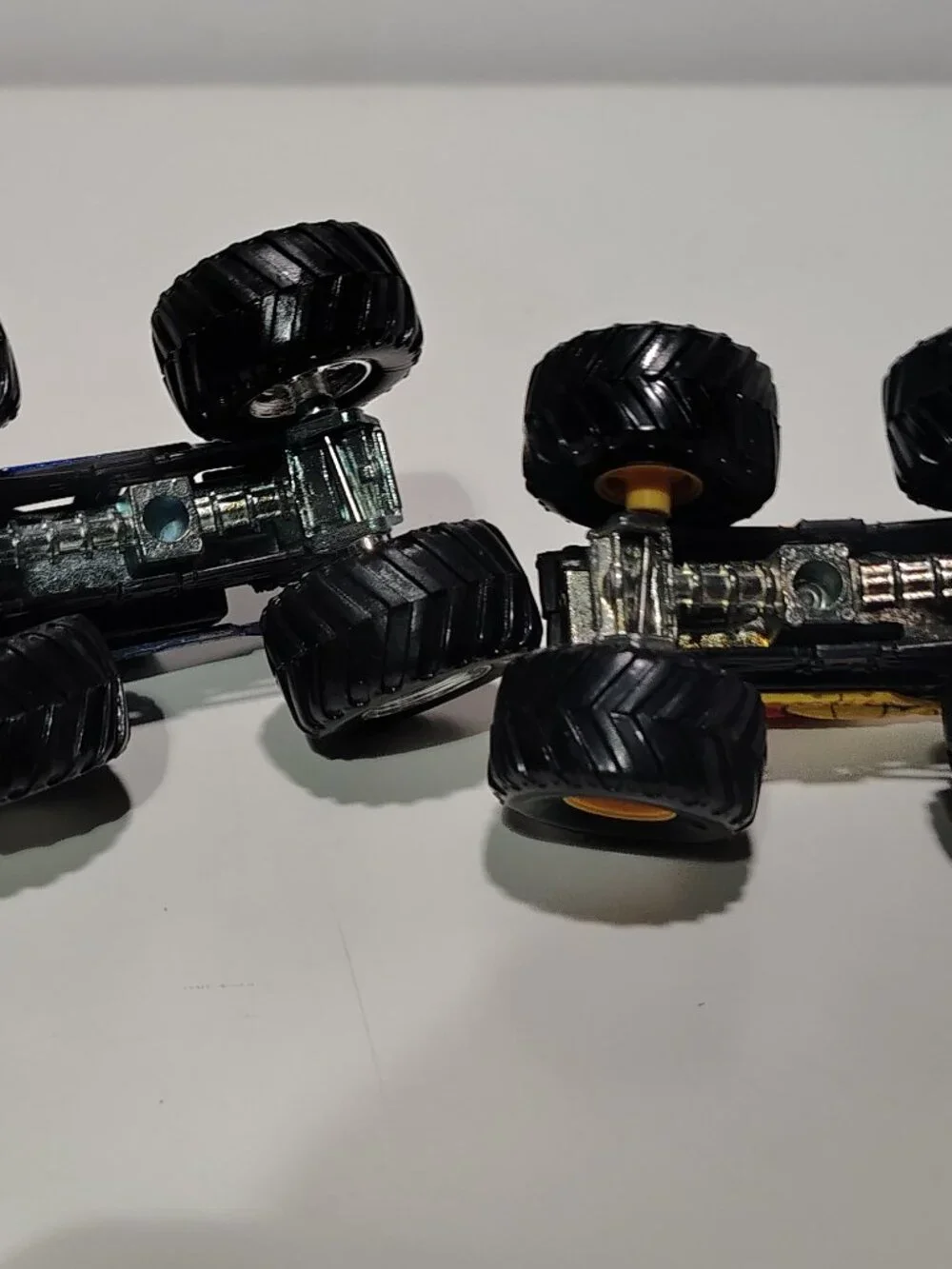 Vintage Hot Wheels Monster Jam Wild Thang Blue Thunder 1:64 Truck Lot of 2